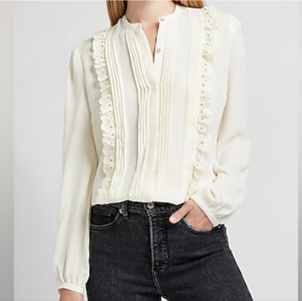 🥰 EUC Express Bohemian Eyelet Ruffle Button Front Peasant Long Sleeve Blouse S